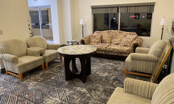 Dublin Hotel | Knights Inn & Suites Dublin