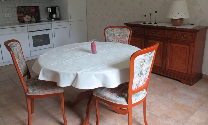 Bad Steben Apartment | Komfortable Ferienwohnung (60qm) mit kostenfreiem WLAN und behindertengerecht