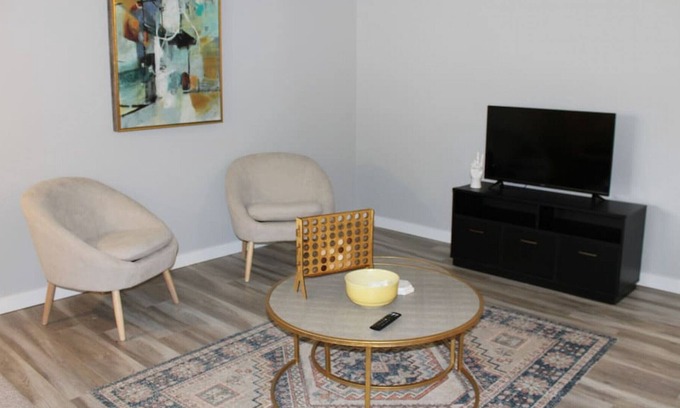 Boise Bench House | Kootenia · Clean & Cozy townhome. Close to DT Boise