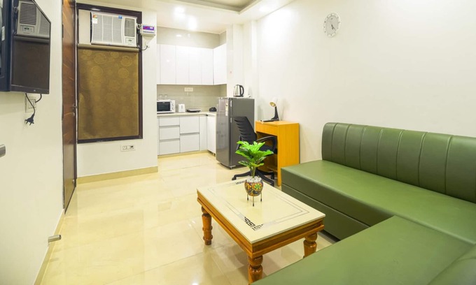 Gurugram Apartment | Korean style 1BR service apartment golf course