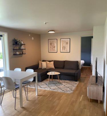 Jorpeland Apartment | Koselig og rolig leilighet med utsikt nær Preikestolen