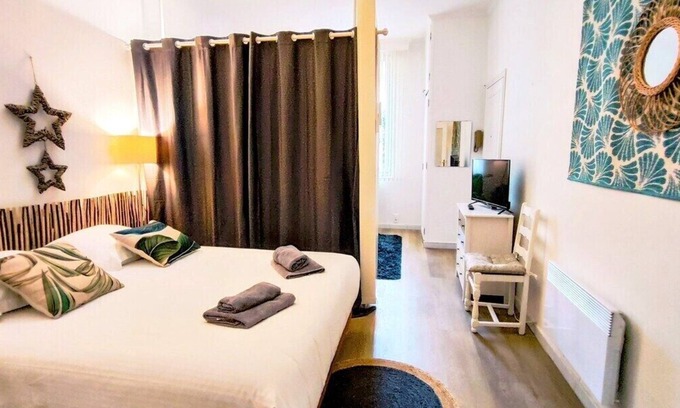 Prado - Republique Apartment | Kosy Beach Spa , 2 rooms , 2 bathrooms