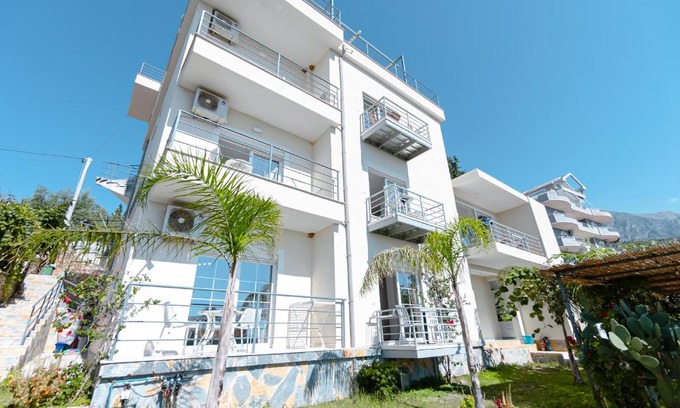 Dhermi Apartment | Kotarja Apartments