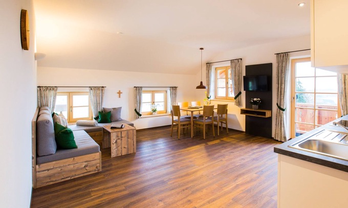Bernau am Chiemsee Apartment | Kräutergarten für 2-5 Personen