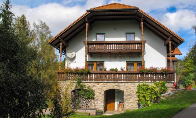 Nebahovy House | Kralovice by Interhome