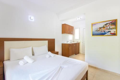 Golden Beach Apartment | Ktima Chryssafis