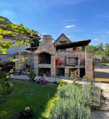 Feketic House | Kuća na selu “ANNA”