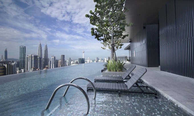 Titiwangsa Apartment | Kuala Lumpur City Center Suite (Infinity Pool)