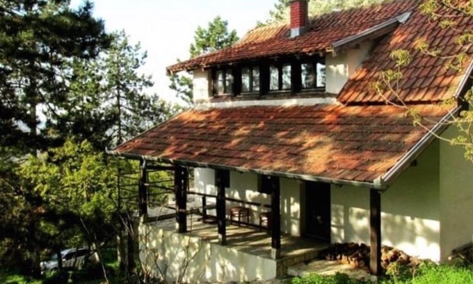 Mladenovac House | Kuca u sumi Kosmaj