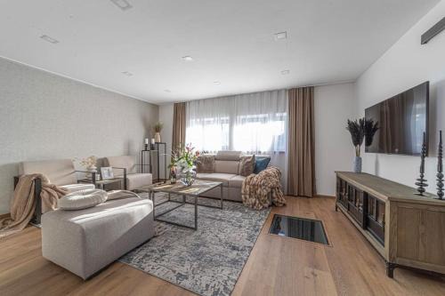 Slatinany House | Kunčí 51