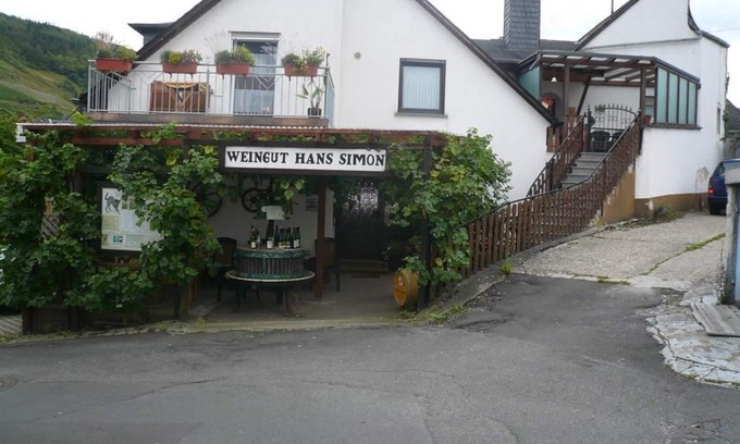 Kaimt Apartment | Kurtelhof - Apartment Kurtelhof with balcony & Moselle view, 2-4 pers.