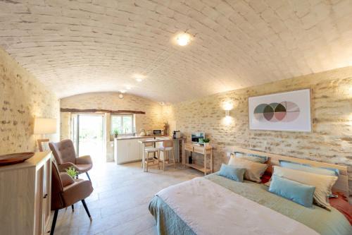 Fain-les-Moutiers House | L'Échappée Belle Vue