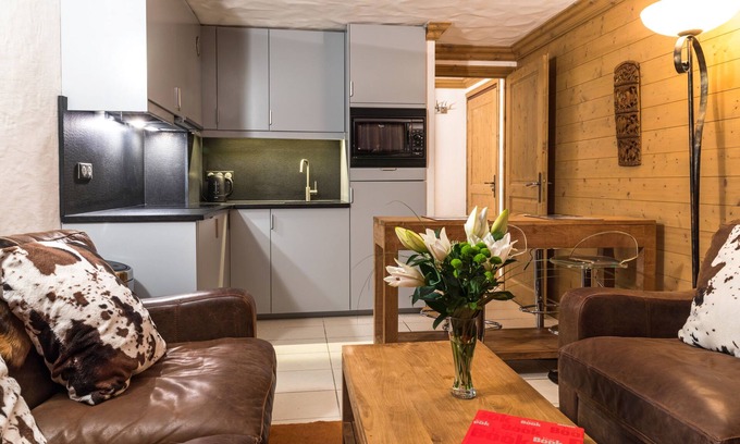 Val-d'Isere Apartment | L'Aiglon 22 - cosy duplex near the centre of town and slopes