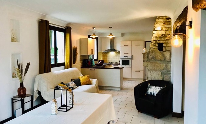 Denneville House | L'Albatros a Large and Beautiful Gîte by the Sea Welcoming Family and Animals