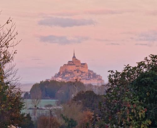 Huisnes-sur-Mer Bed & Breakfast | L'Aurore de la Baie, vue sur le Mont-Saint-Michel