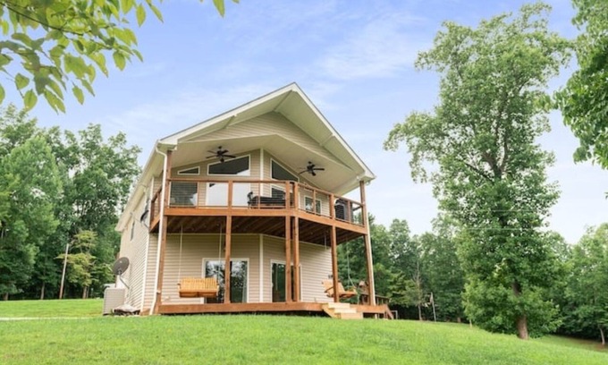La Follette House | 🌟🔅L&D’s Lakeview retreat @ Norris 🔅🌟