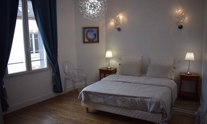 Aubigny-sur-Nere Apartment | L'entre-Deux. Your ApparT'Trotteur