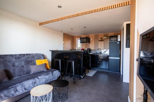 Leucate Apartment | L'Etang WIFI Near the sea