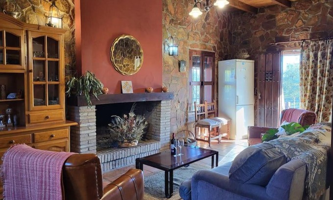 Hornachuelos House | La Buganvilla, descanso entre olivares