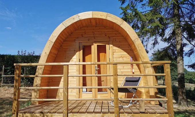 Saint-Malo-du-Bois Other | La Cabane Insolite