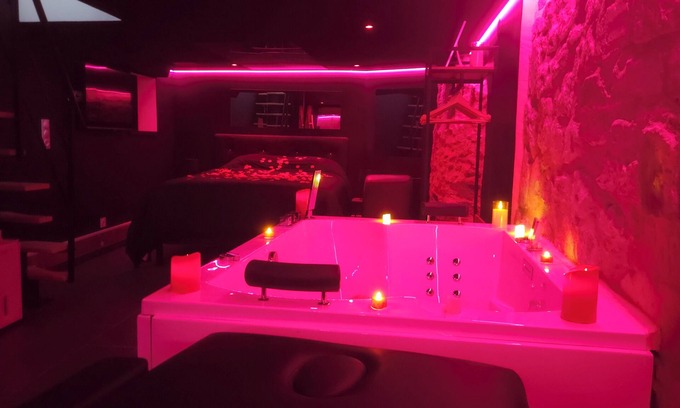 Universite House | La Cachette Secrete - Love Room Caen