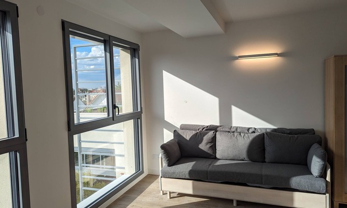 Malakoff Apartment | La campagne à Paris : Bright new apartment in a green setting