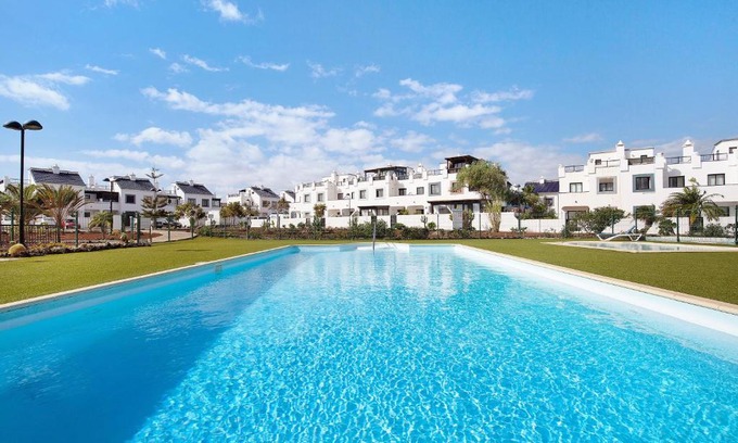 Geafond House | La Casa Blanca