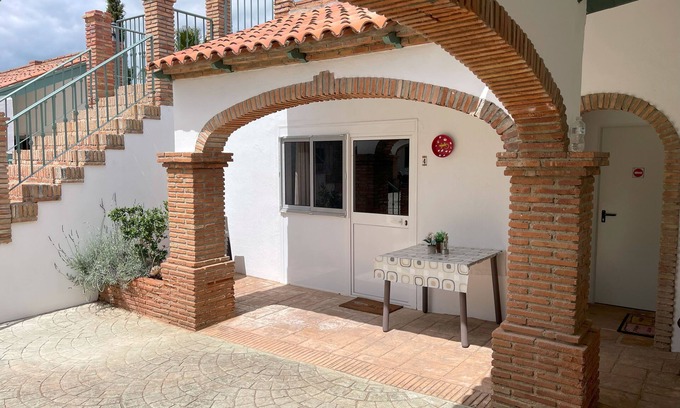 Alhaurin el Grande Bed & Breakfast | La Casa de Familia Biedt u dit 1 Kamer Appartement met Prachtig Uitzicht