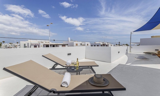 Playa Honda Apartment | La casa de las velas