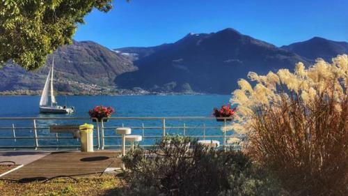Lovere Apartment | La Casa dei Carta-new & chic