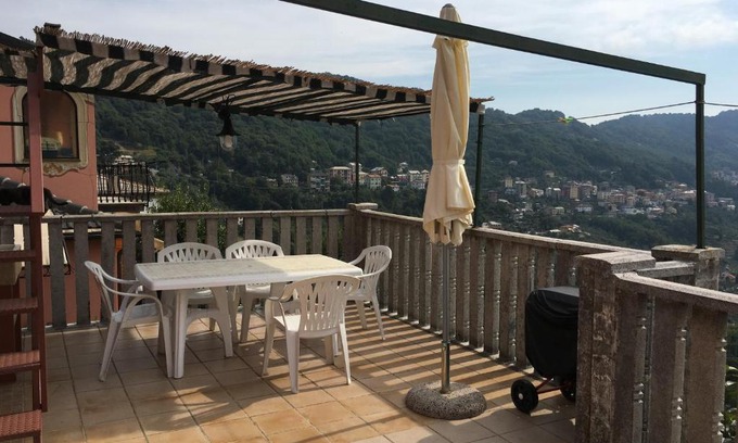 Uscio Apartment | La Casa di Zoe