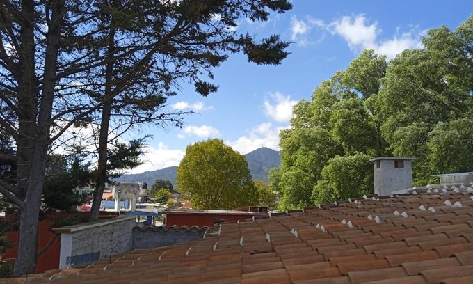 De La Merced House | La Casa Del Rio - Cozy Rooms and Coworking