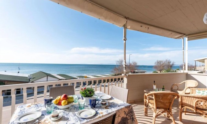 Follonica Apartment | La casa sul mare by Interhome
