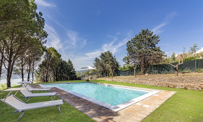 Baschi House | La Casetta Al Lago Incantato With Pool ho, Baschi, Italy