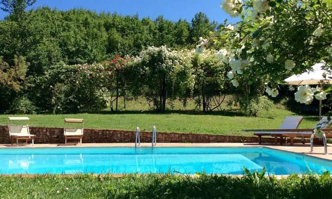 Lugagnano Val D'Arda Villa | La Cenerara - Holiday home in the country with swimming pool in Emilia-Romagna