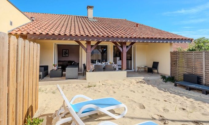 Contis-les-Bains House | La Chapelle by Interhome