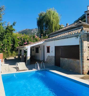Benamahoma House | La Fuente De El Nacimiento