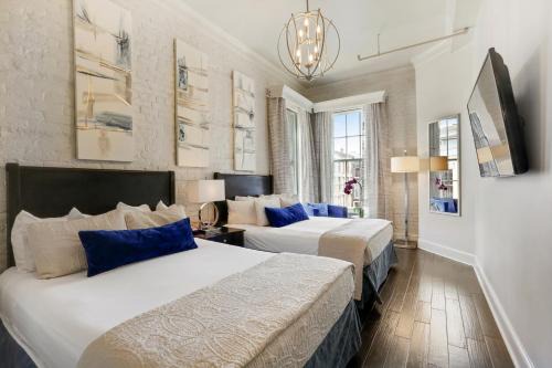 French Quarter Hotel | La Galerie French Quarter Hotel