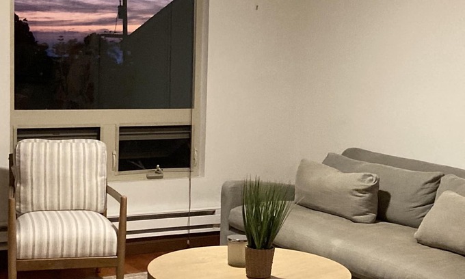 La Jolla Apartment | La Jolla Condo in the Village, elegance with comfort