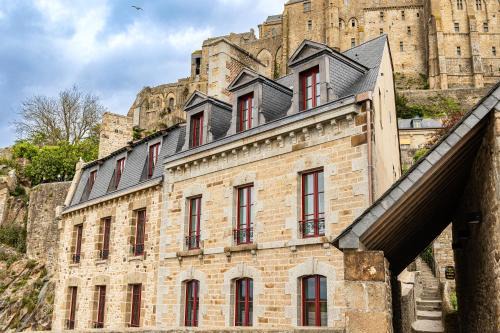Le Mont-Saint-Michel Hotel | La Mère Poulard