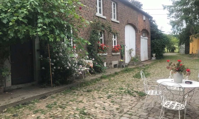 Dalhem Bed & Breakfast | La Maison d'Achille, demeure de famille au Pays de Herve