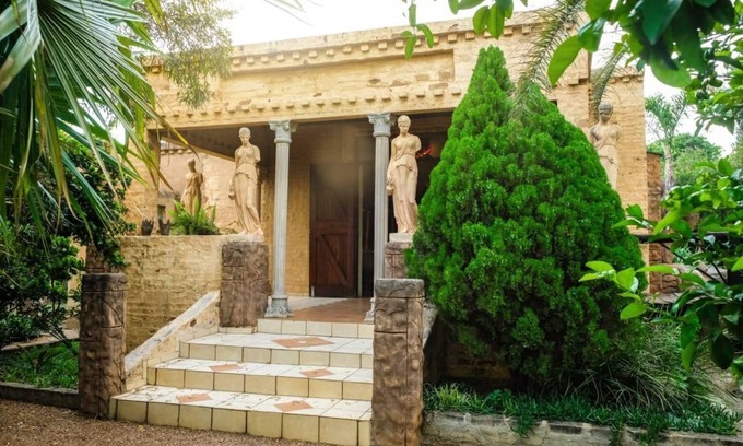 Tshwane House | La'Mathil