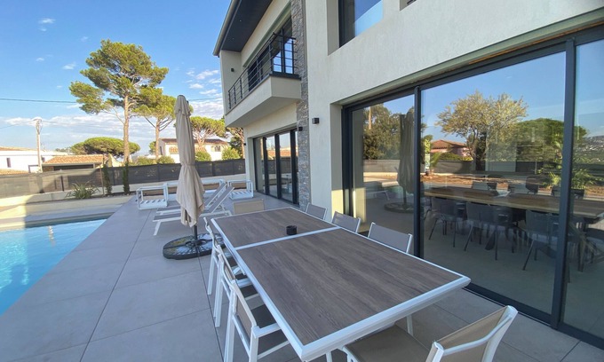 Sainte-Maxime House | La Nartelle House sea view