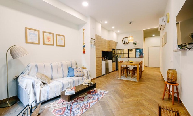 En Corts Apartment | La Peregrina