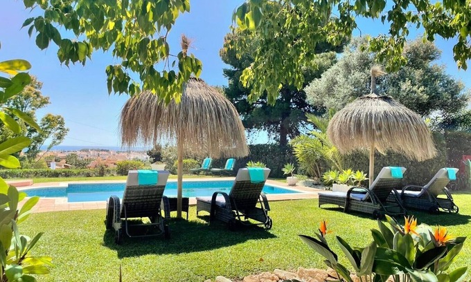 New Golden Mile Villa | LA PERLA DEL PARAISO