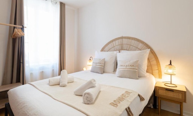 Vienne Apartment | La Petite Histoire