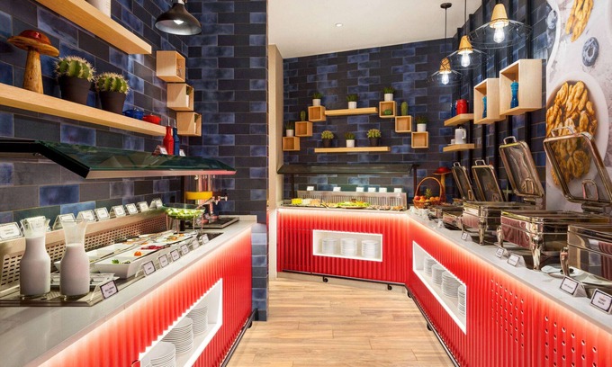Bur Dubai Hotel | La Quinta by Wyndham Dubai Jumeirah