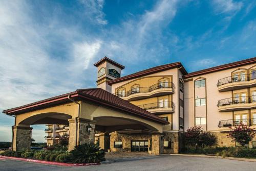 Marble Falls Hotel | La Quinta by Wyndham Marble Falls