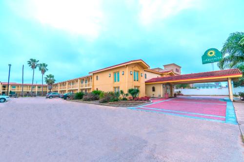 Clute Hotel | La Quinta Inn by Wyndham Clute Lake Jackson