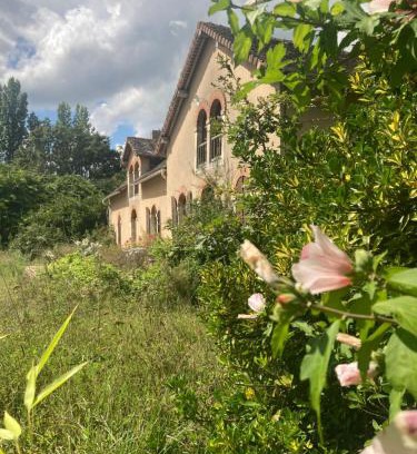 Courcival House | La Résidence Sycomore